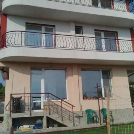 Apartment чаков